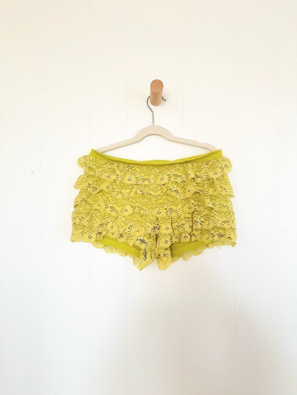 Vintage Y2K Forever 21 Chartreuse Green Lace Ruffle Micro Shorts Bloomers S USA